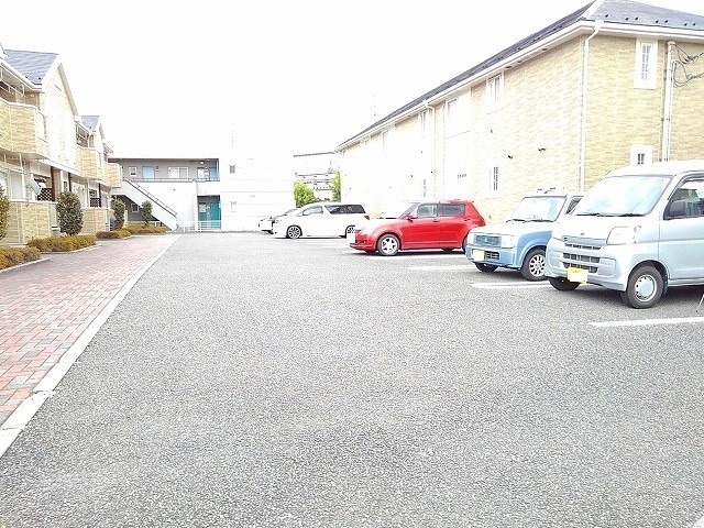 14/20 駐車場