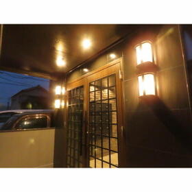 13/16 エントランス