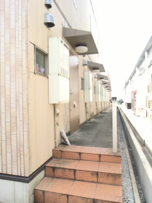 19/27 エントランス