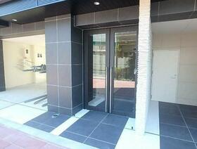 17/17 エントランス