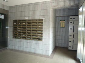 15/16 エントランス