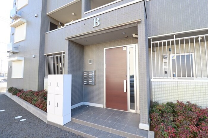 19/20 エントランス