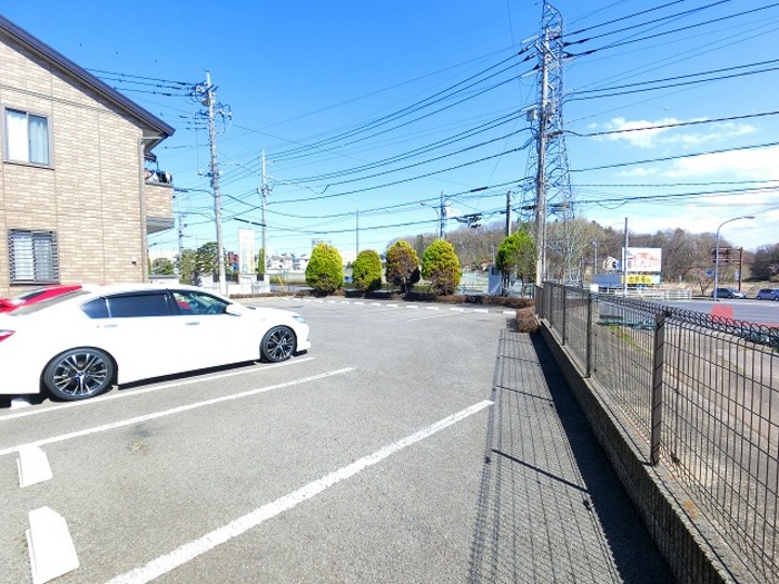 19/26 駐車場