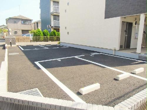 14/20 駐車場
