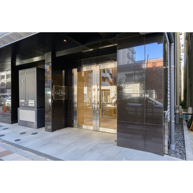 14/25 エントランス