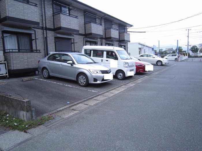 18/21 駐車場