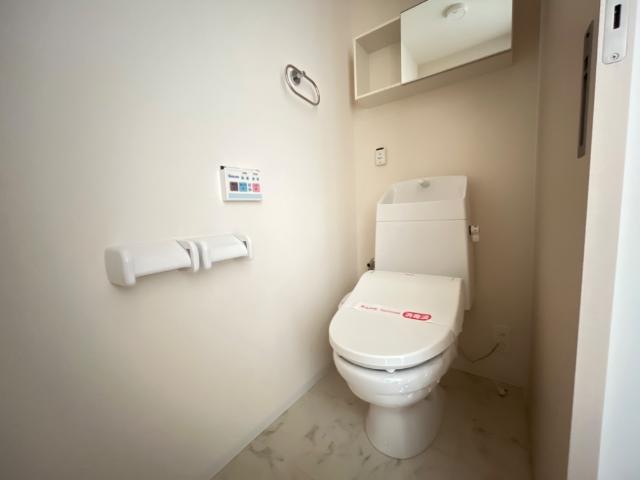 16/27 トイレ