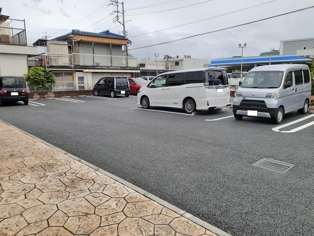 14/20 駐車場