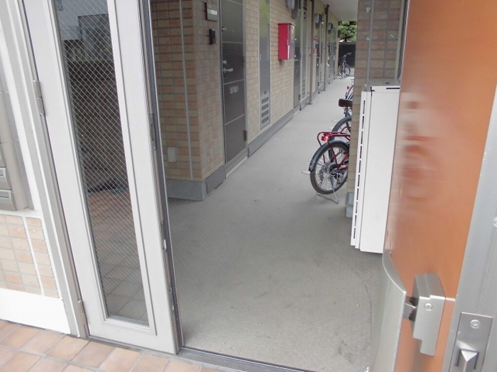 15/28 エントランス