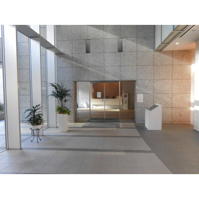 15/18 エントランス