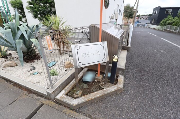 17/19 エントランス