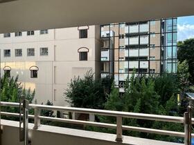 13/16 バルコニー