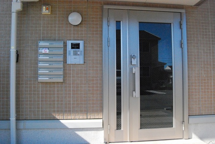 15/16 エントランス