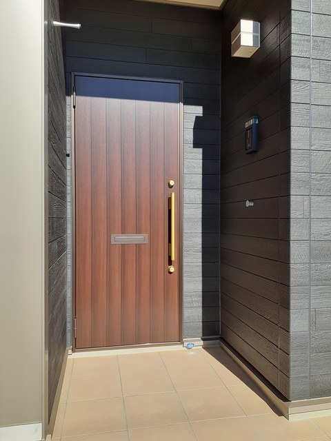 14/20 エントランス