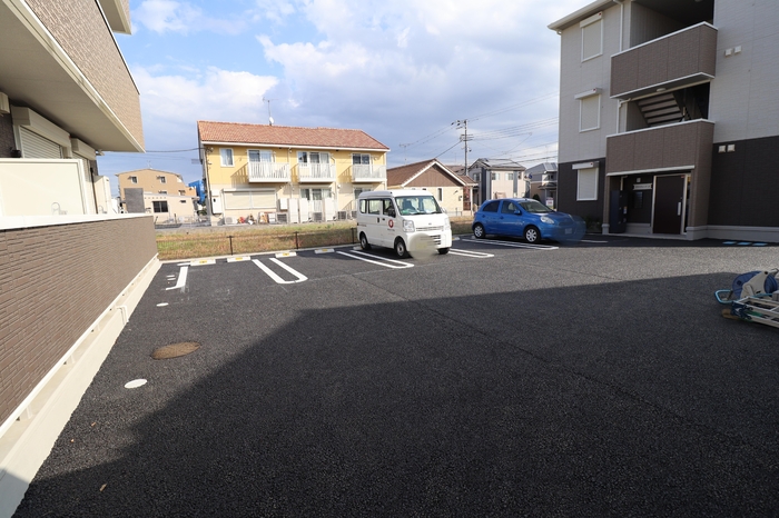 20/20 駐車場