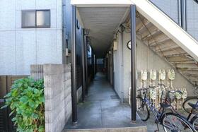 16/21 エントランス