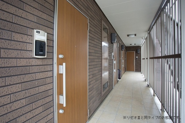14/19 エントランス