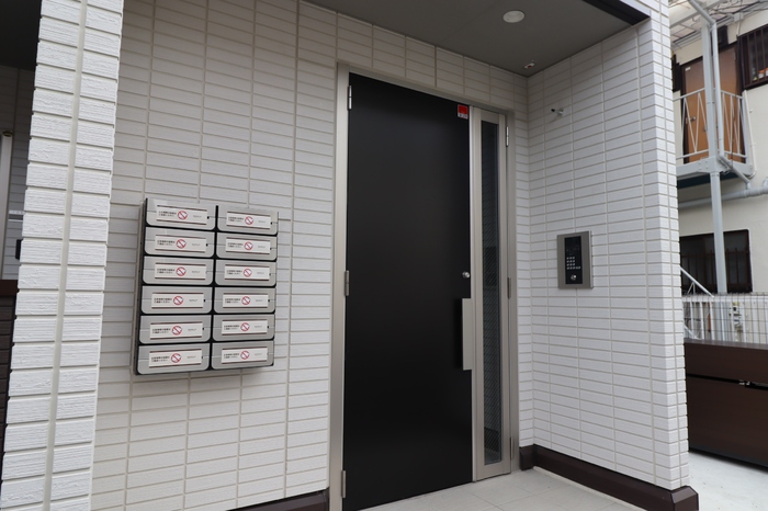 13/22 エントランス