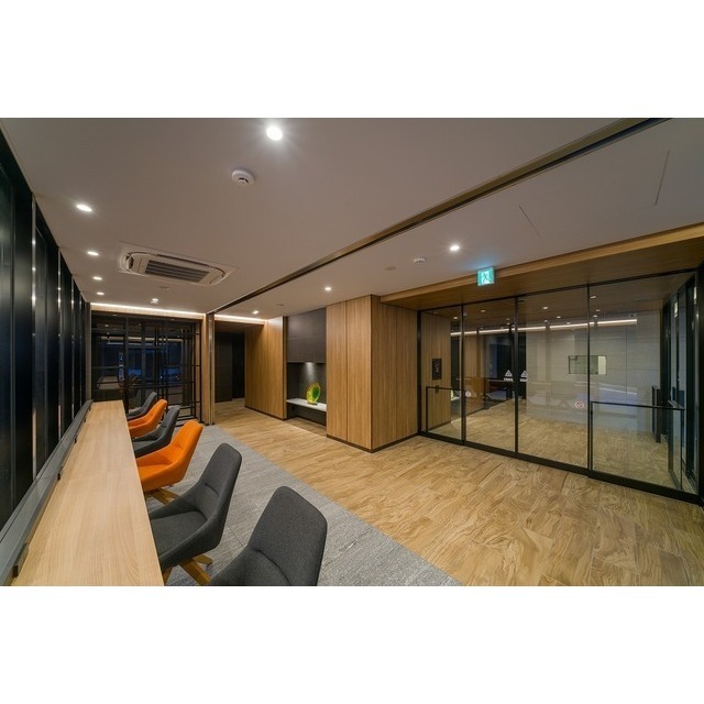 17/21 エントランス