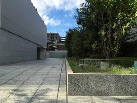 13/15 エントランス