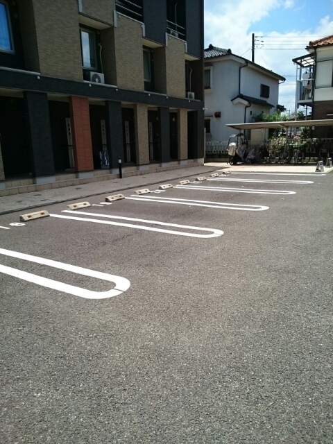 14/20 駐車場