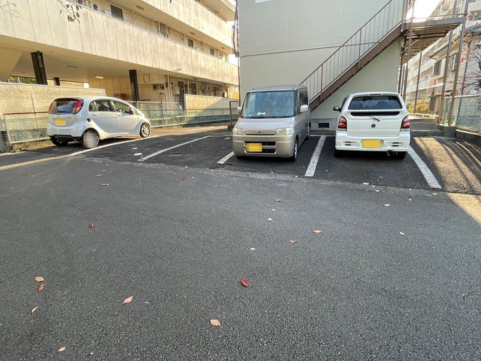 18/19 駐車場
