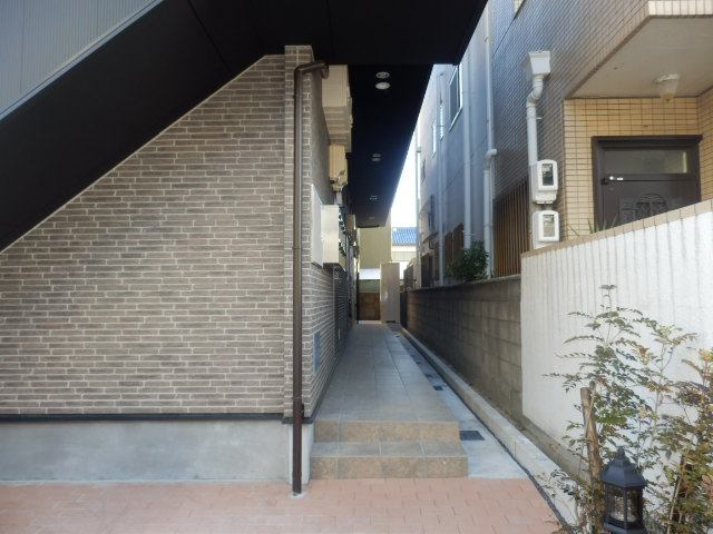 22/24 エントランス