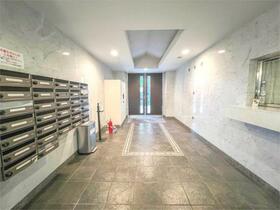 2/11 エントランス