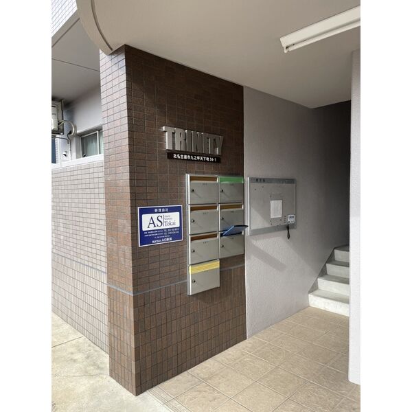 18/26 エントランス