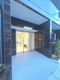 16/25 エントランス