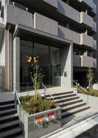 16/25 エントランス