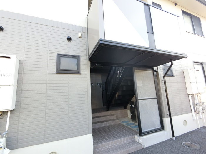 8/10 エントランス