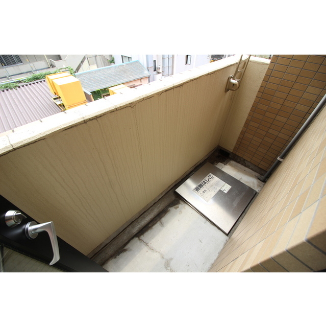 17/27 バルコニー