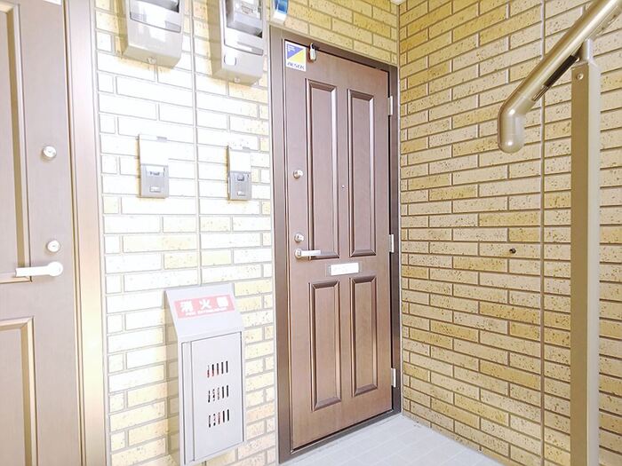 19/20 エントランス