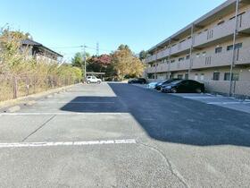 16/22 駐車場