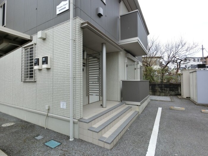 19/28 エントランス