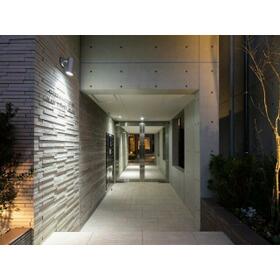 5/5 エントランス