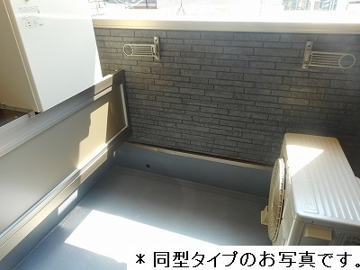 13/22 バルコニー