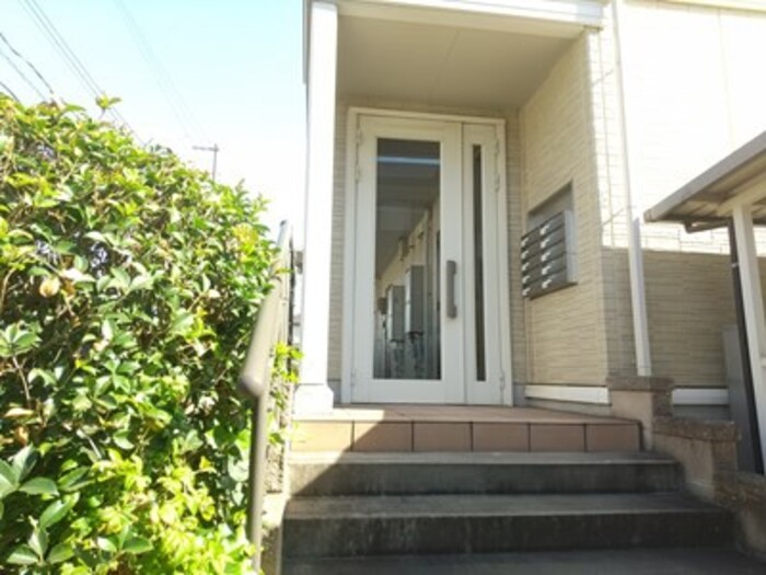 18/20 エントランス