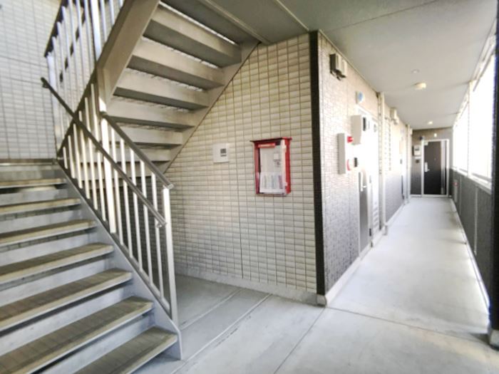 18/24 エントランス