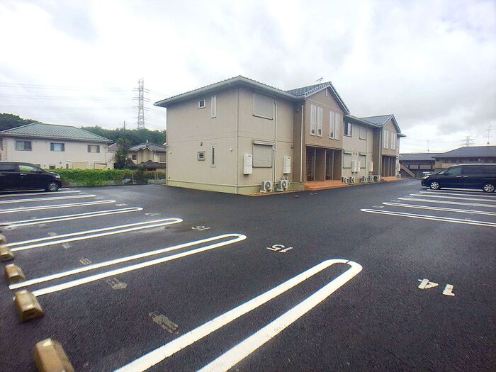2/6 駐車場