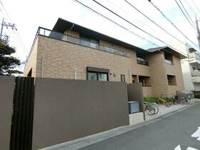 13/13 エントランス