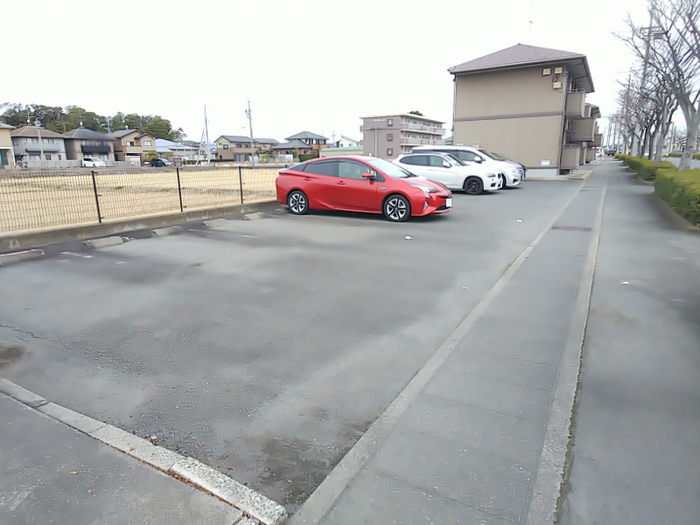 20/23 駐車場