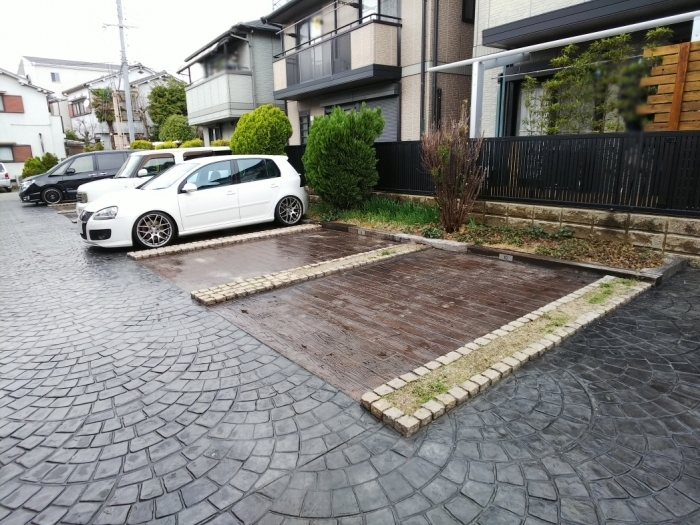 19/28 駐車場