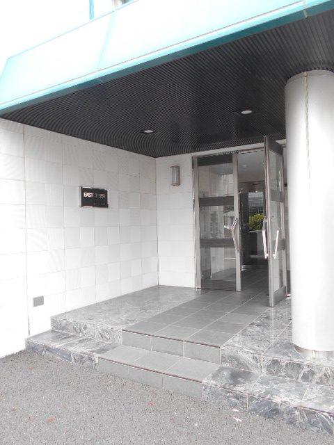 16/26 エントランス