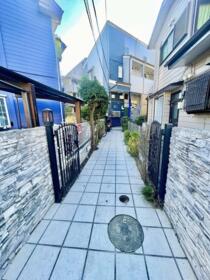 2/2 エントランス