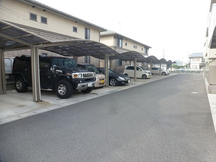 17/20 駐車場