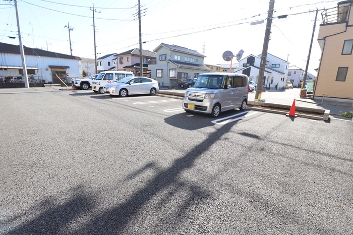 3/3 駐車場