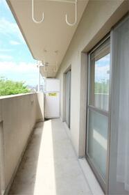 13/18 バルコニー