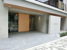 2/2 エントランス